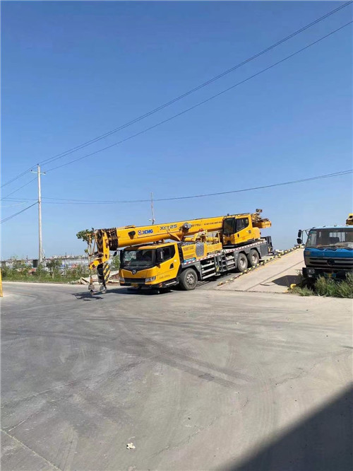 罗山县吊车作业时，可能会产生哪些额外收费项目？